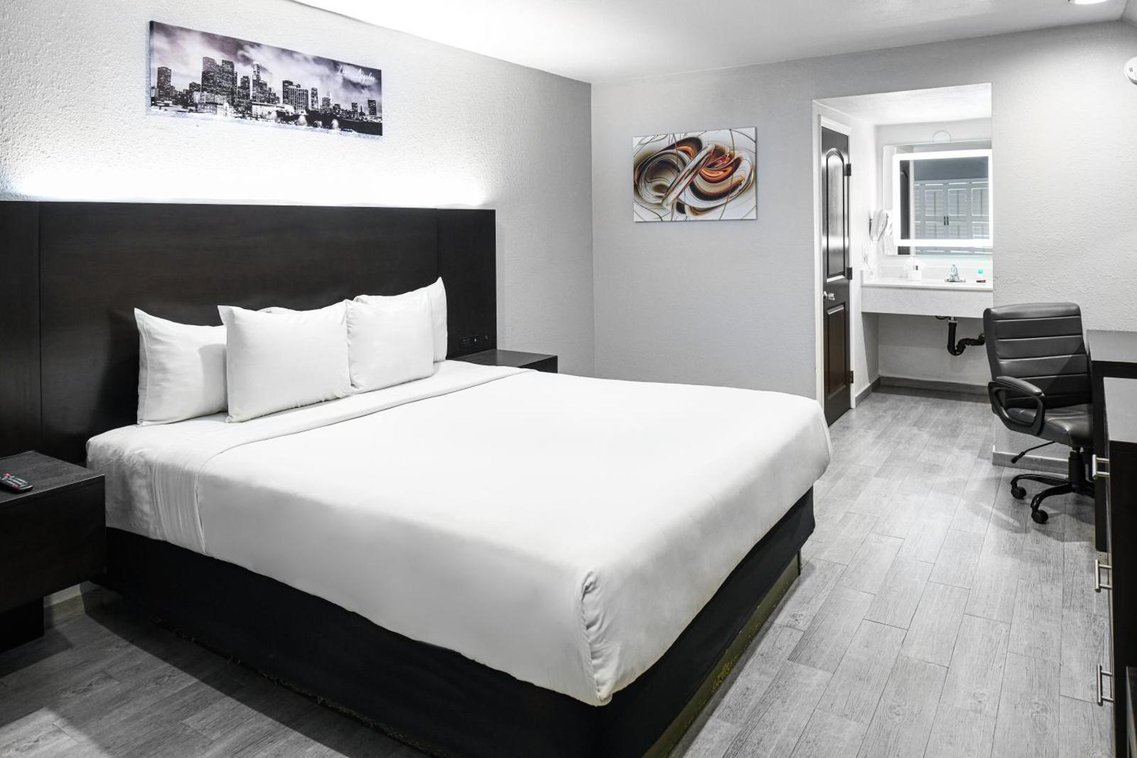Hollywood Inn Express LAX